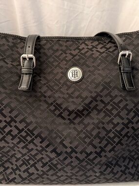 Tommy Hilfiger Black Logo-Print Tote with Silver Emblem